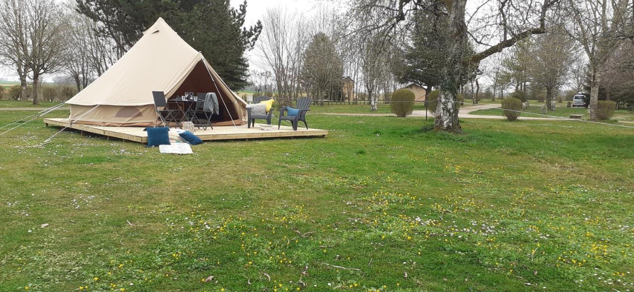 Tente Bell Au Camping Hautoreille Bannes  Exterior photo